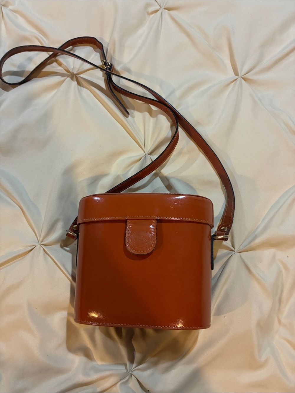 Sleek Cognac Brown Leather Crossbody Box Bag